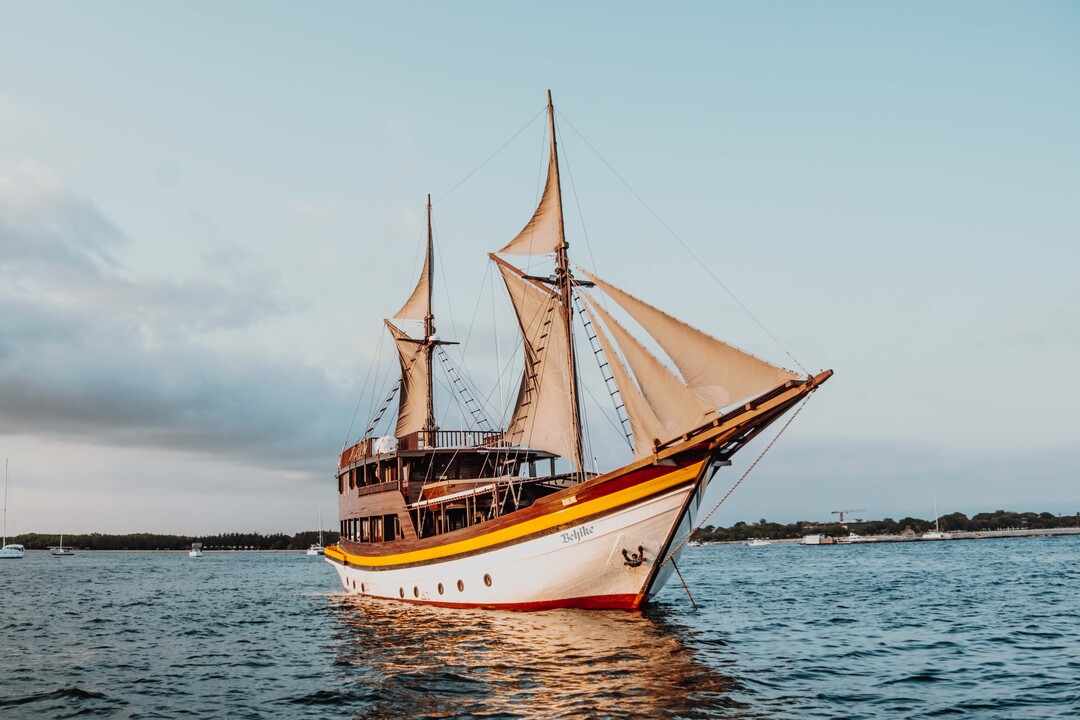 Open Trip 3D2N by Behike Cruise Luxury Phinisi - Komodo Sharing Tours