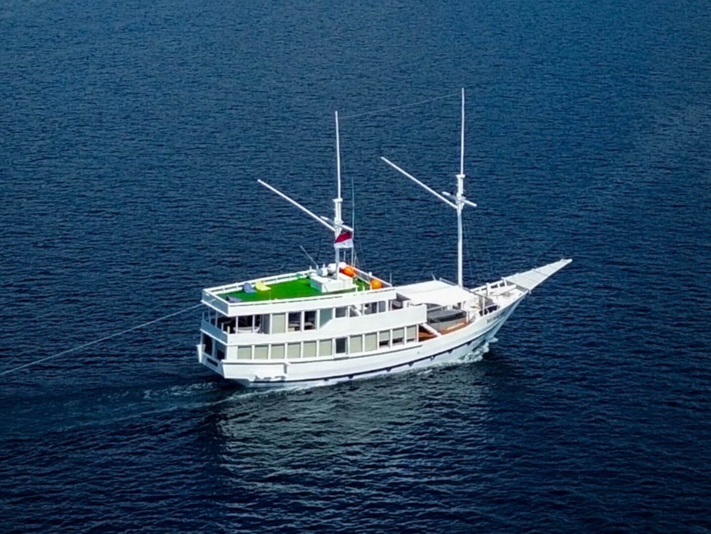 Open Trips 3D2N by Mosalaki Luxury Phinisi - Komodo Sharing Tours