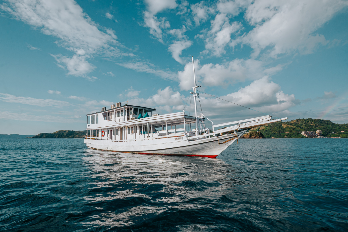 Open Trip 3D2N by Sabira Superior Phinisi - Komodo Sharing Tours
